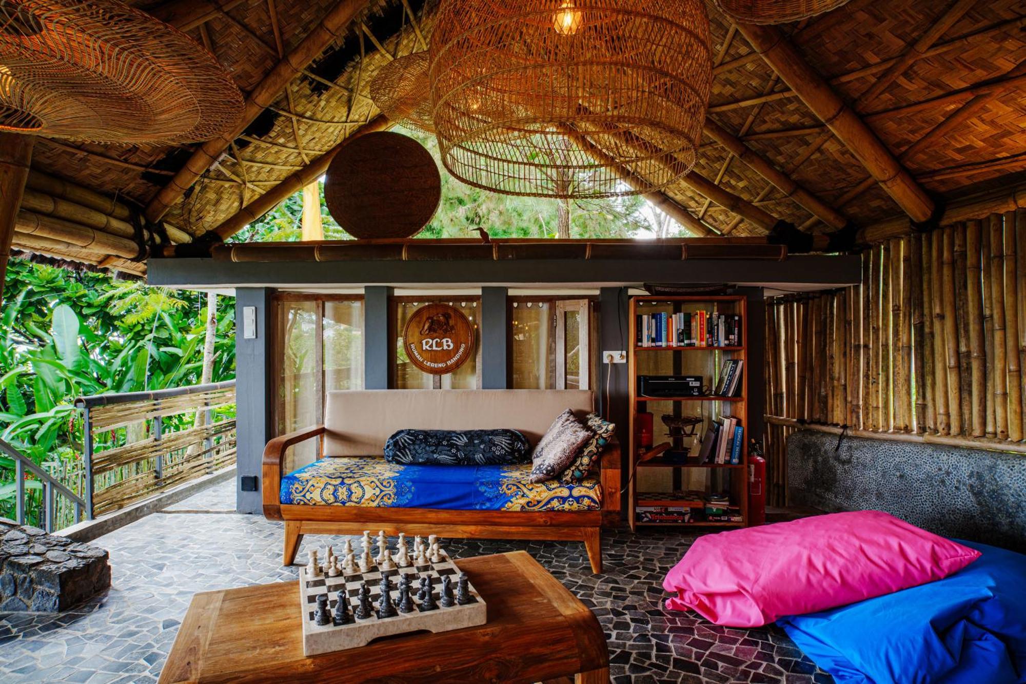 Rumah Lereng Bandung Exterior photo