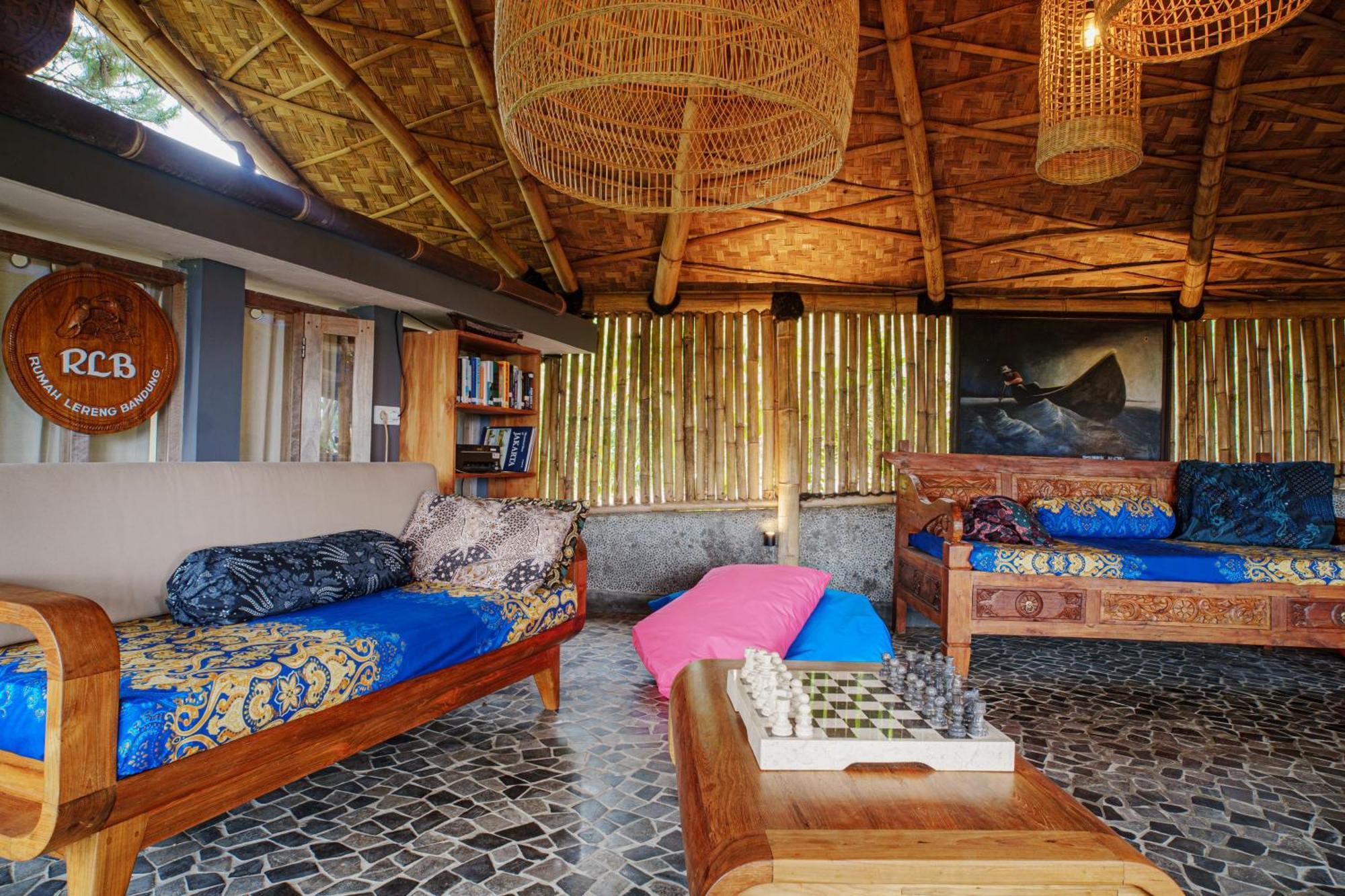Rumah Lereng Bandung Exterior photo