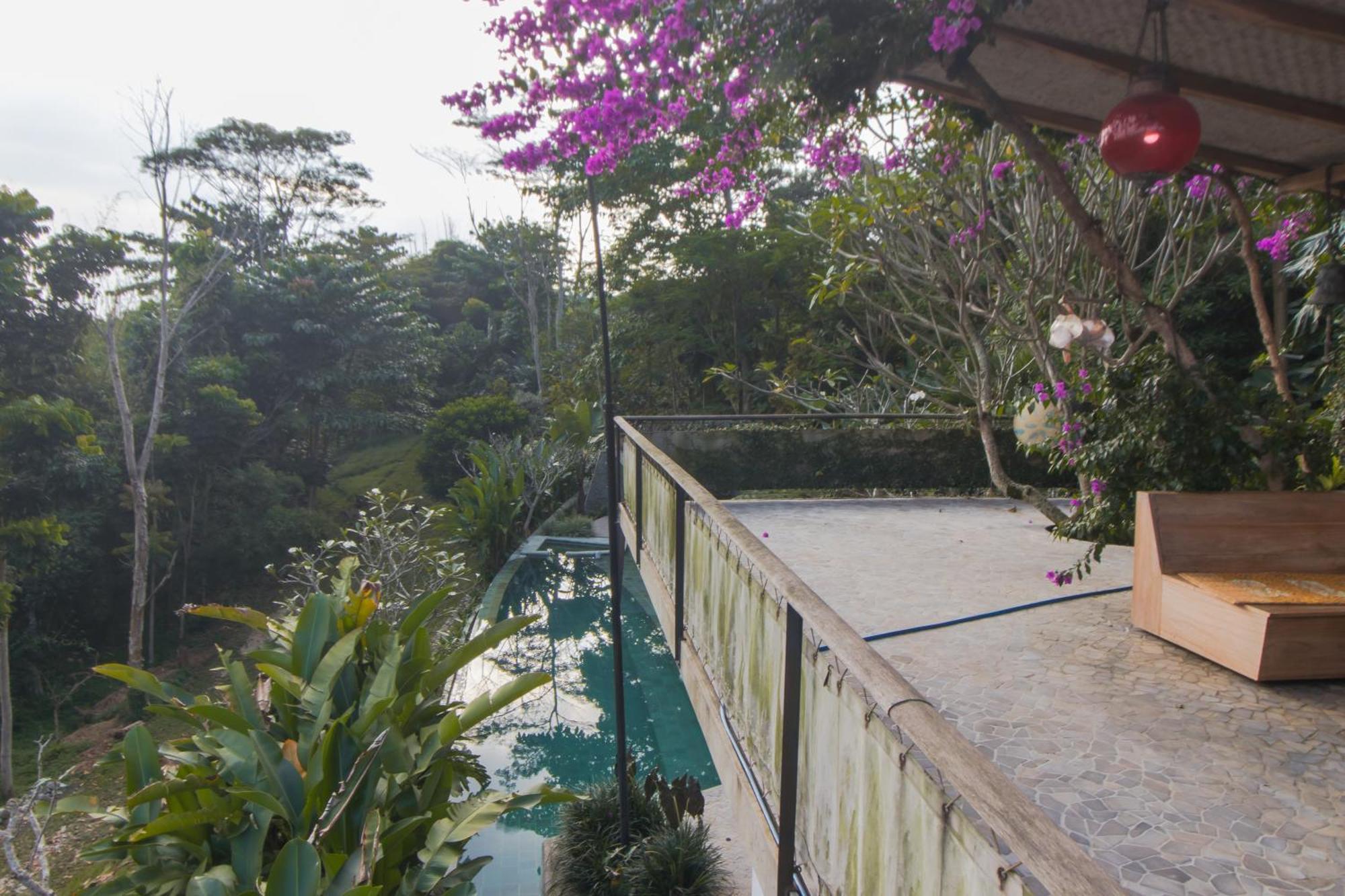 Rumah Lereng Bandung Exterior photo